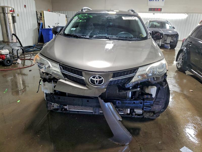 Фото 5 - TOYOTA RAV4