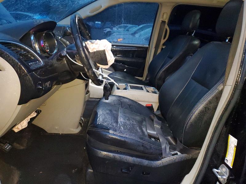 CHRYSLER TOWN & C 2015 VIN 2C4RC1CG4FR595026