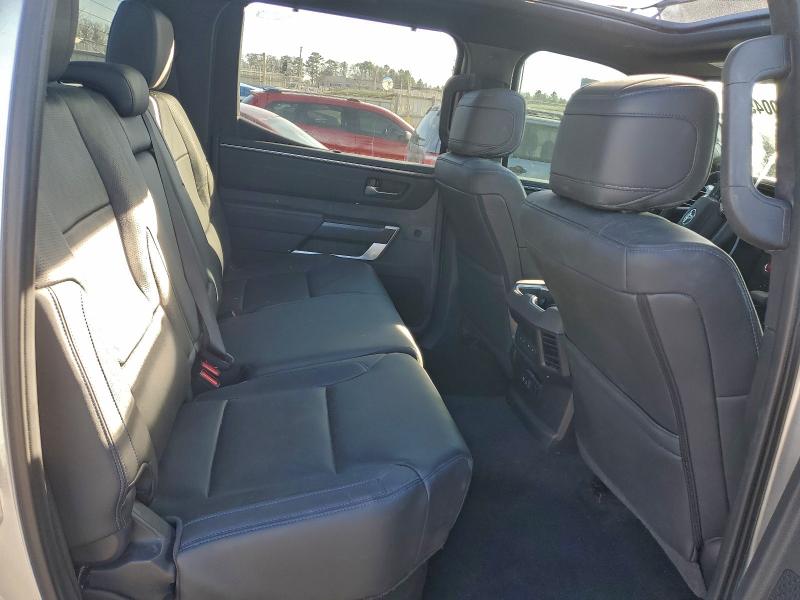 Фото 10 - TOYOTA TUNDRA