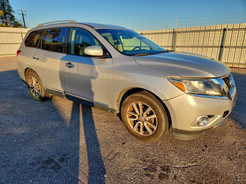 Фото 4 - NISSAN PATHFINDER