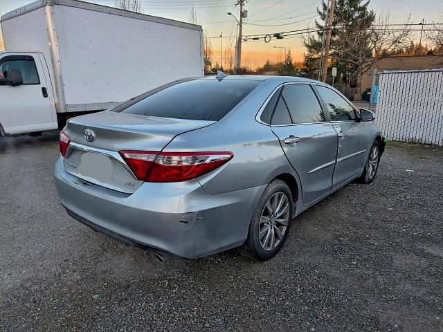 Фото 4 - TOYOTA CAMRY