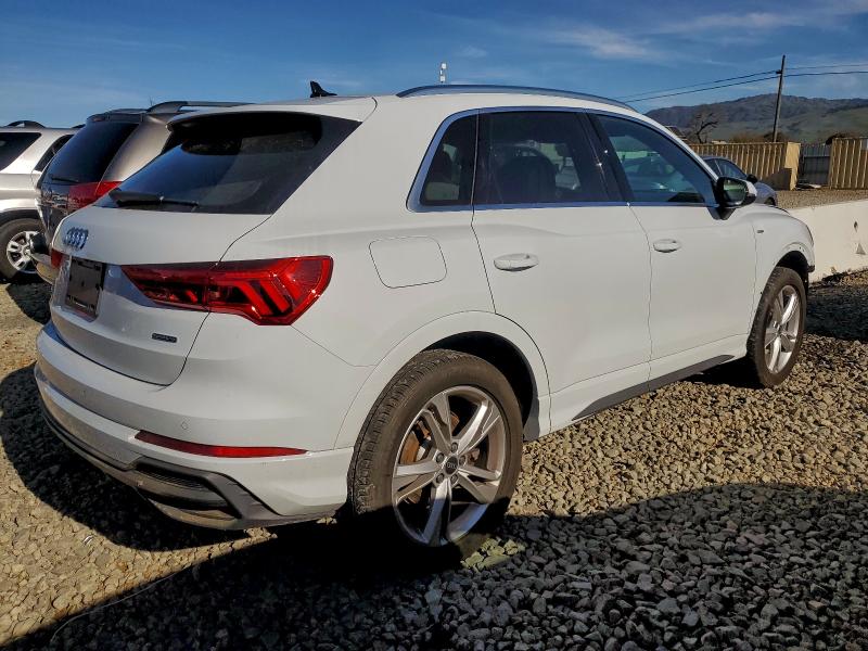 Фото 3 - AUDI Q3