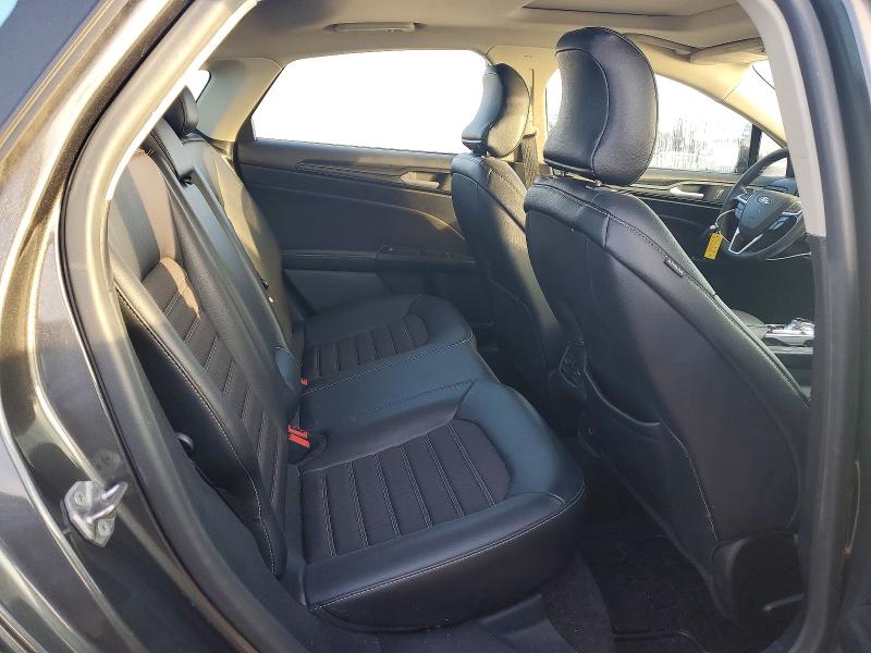 Фото 10 - FORD FUSION