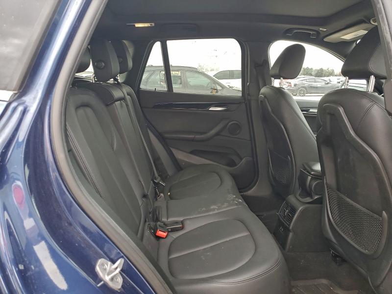 Фото 11 - BMW X1