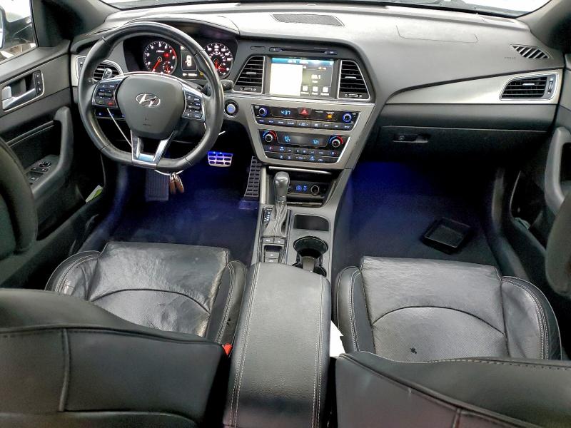 Фото 8 - HYUNDAI SONATA