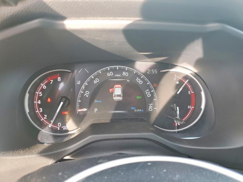 Фото 9 - TOYOTA RAV4