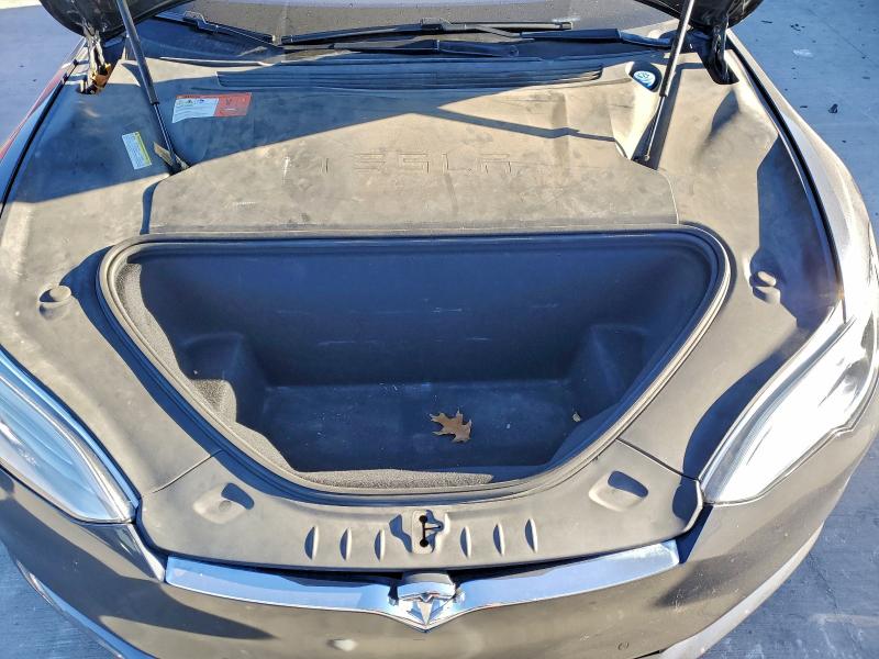 Фото 11 - TESLA MODEL S