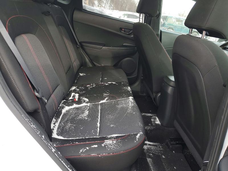 Фото 10 - HYUNDAI KONA