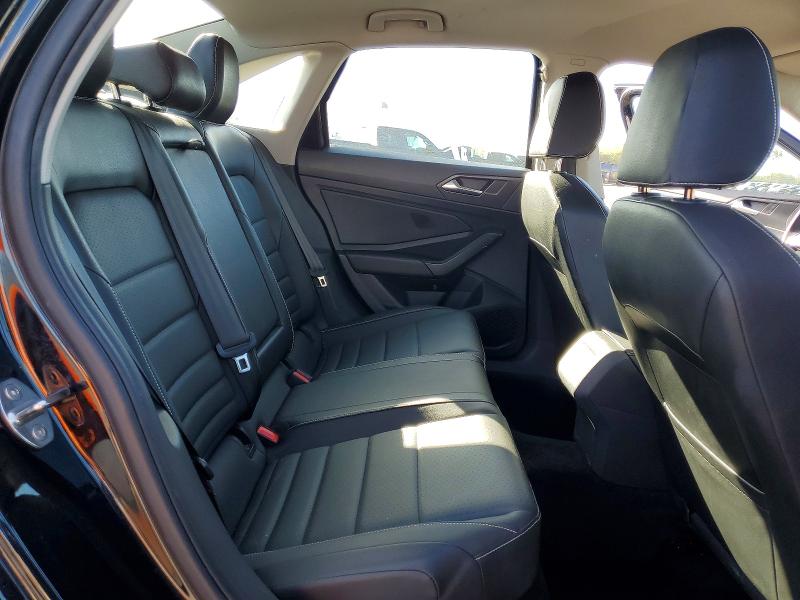 Фото 10 - VOLKSWAGEN JETTA