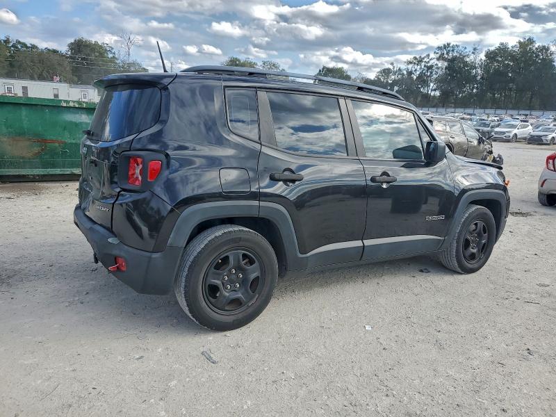 Фото 3 - JEEP RENEGADE