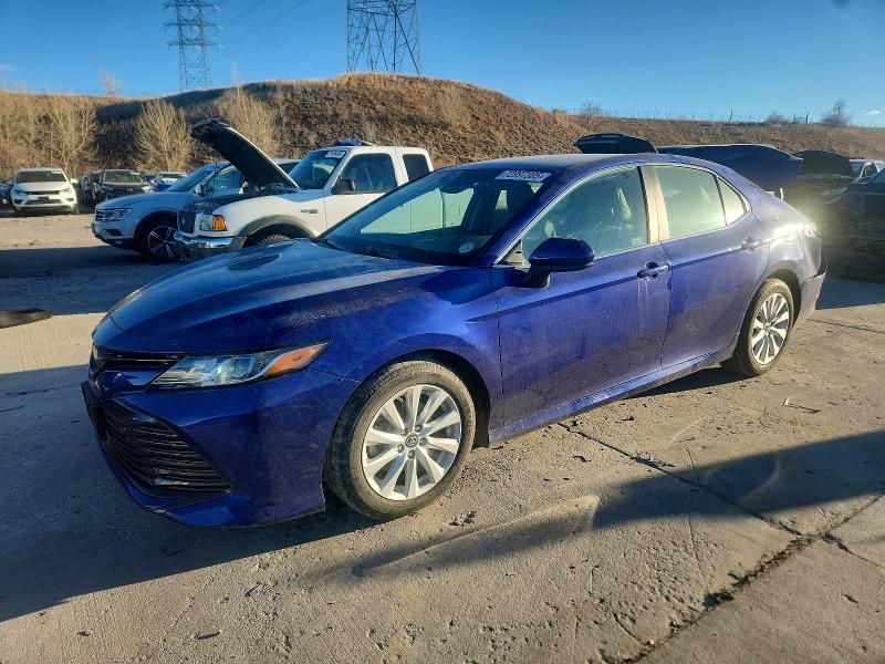 Фото 1 - TOYOTA CAMRY