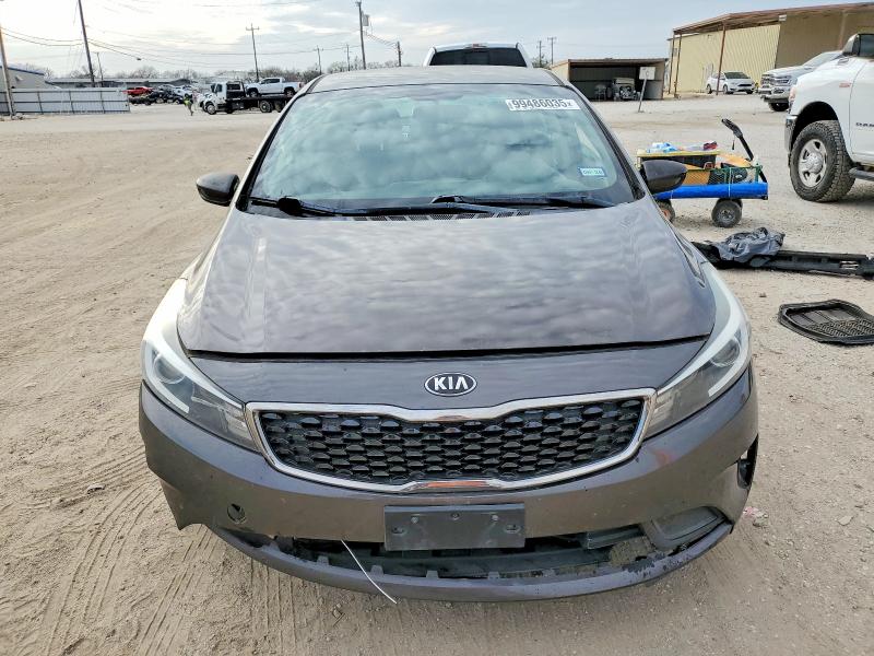 Фото 5 - KIA FORTE