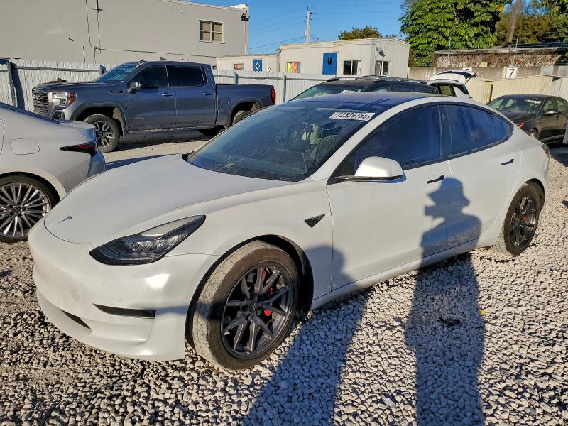 Фото 1 - TESLA MODEL 3