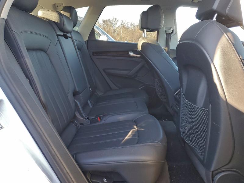 Фото 11 - AUDI Q5