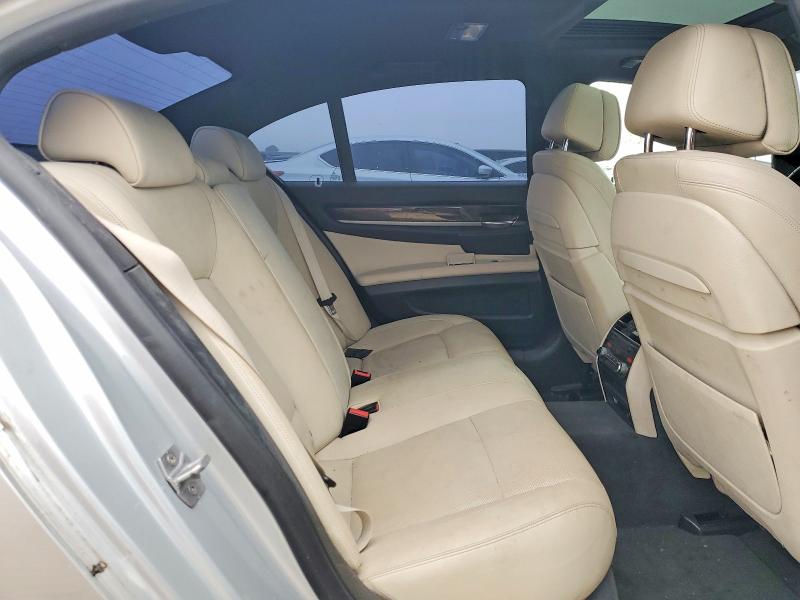 Фото 10 - BMW 7 SERIES