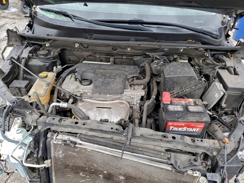 Фото 12 - TOYOTA RAV4