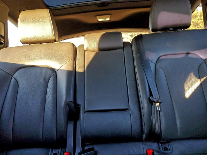 Фото 10 - AUDI Q7