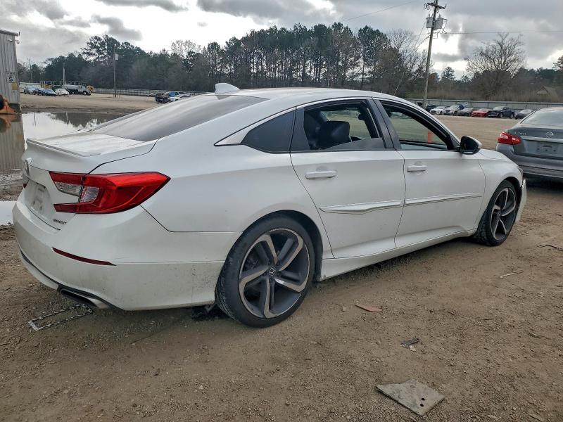 Фото 3 - HONDA ACCORD