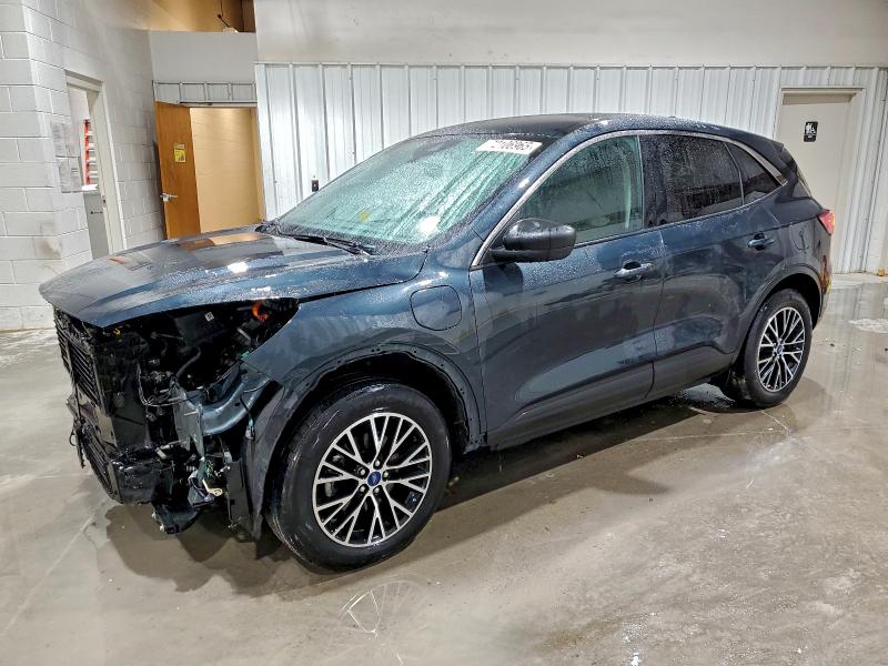 Фото 1 - FORD ESCAPE