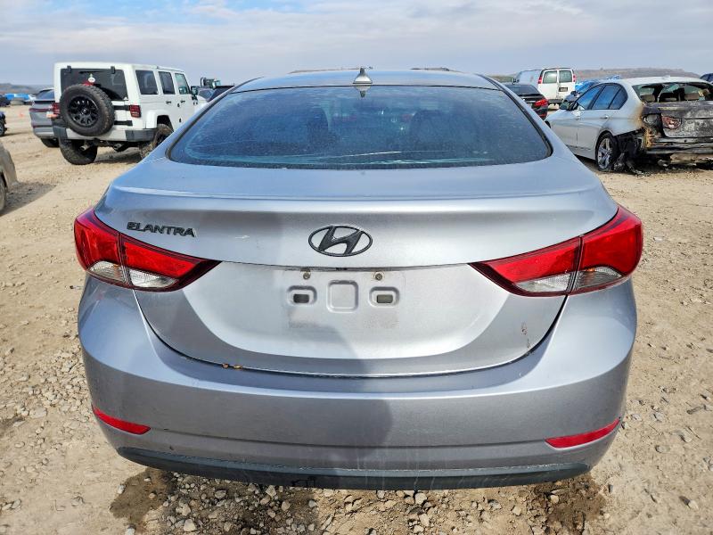 Фото 6 - HYUNDAI ELANTRA