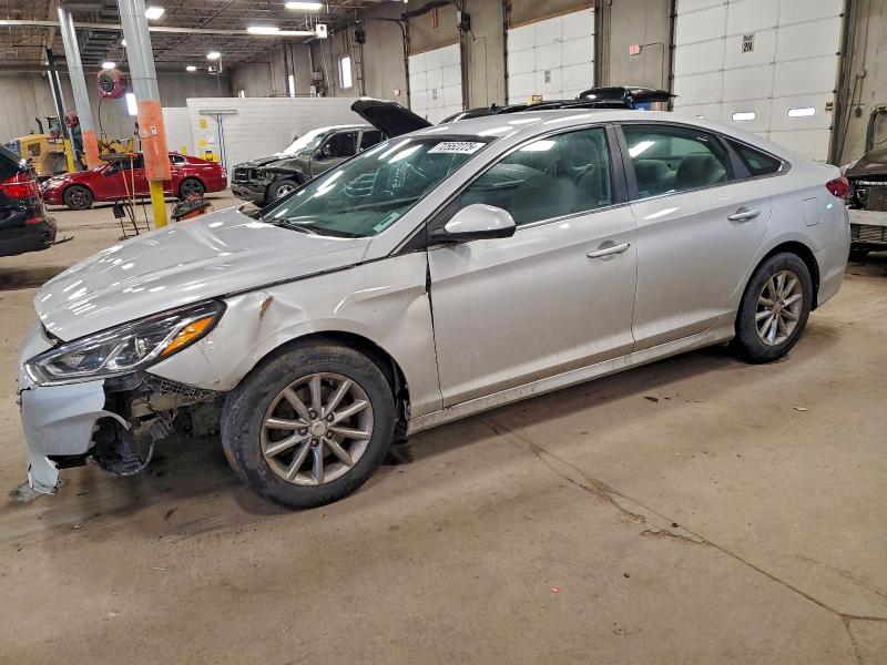 Фото 1 - HYUNDAI SONATA