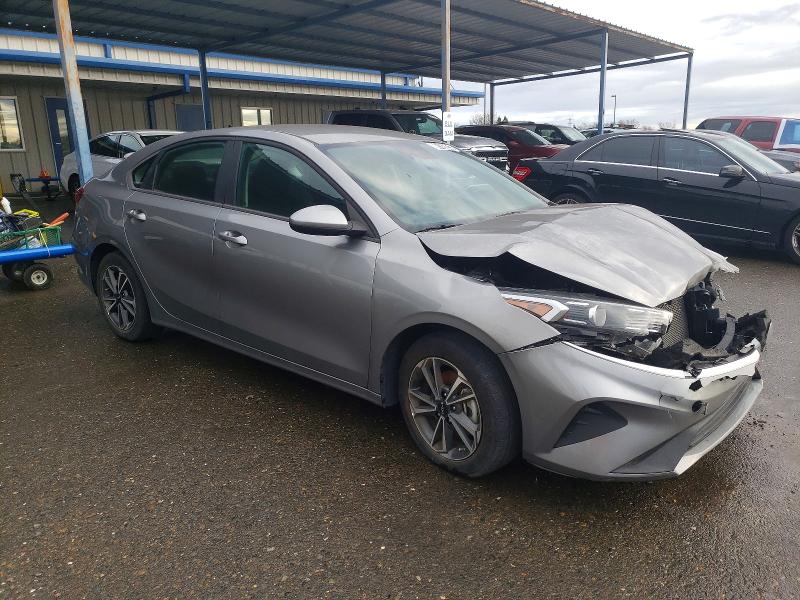 Фото 4 - KIA FORTE