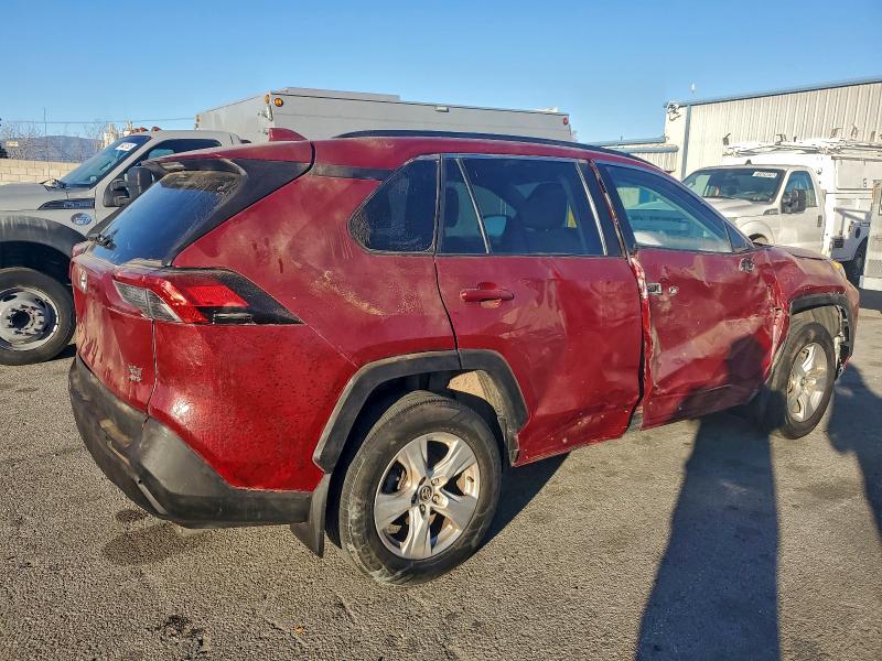 Фото 3 - TOYOTA RAV4