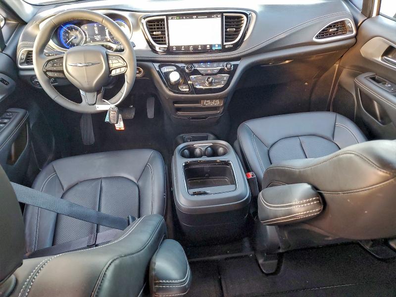 Фото 8 - CHRYSLER PACIFICA