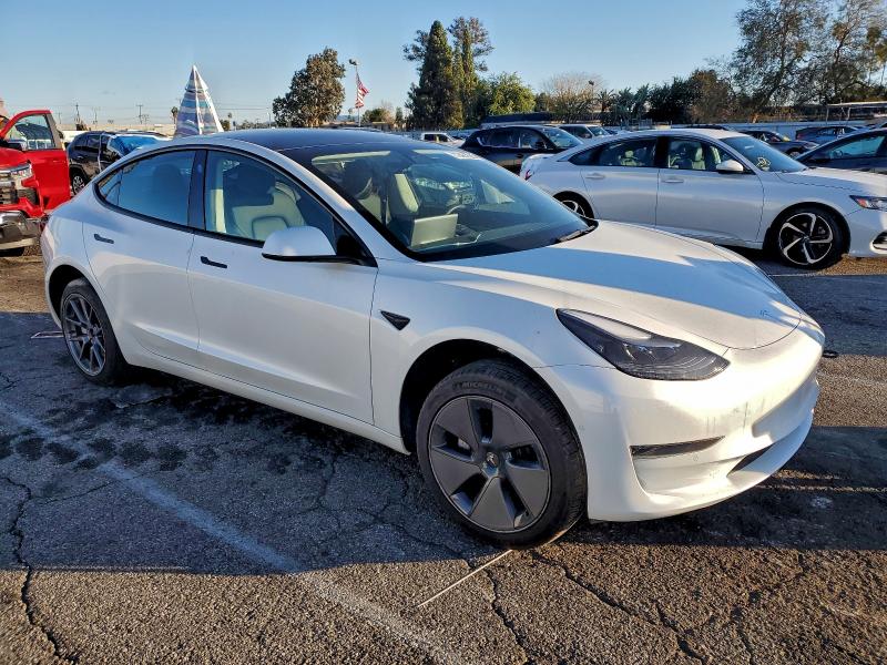 Фото 4 - TESLA MODEL 3
