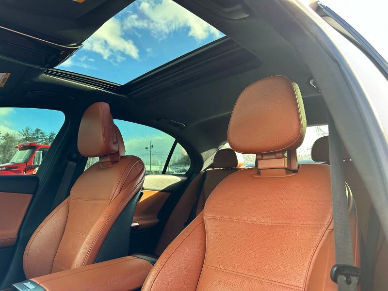 Фото 12 - MERCEDES-BENZ C-CLASS