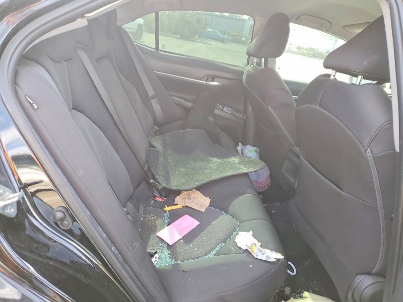 Фото 10 - TOYOTA CAMRY