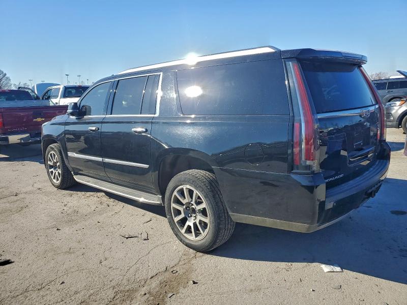 Фото 2 - CADILLAC ESCALADE