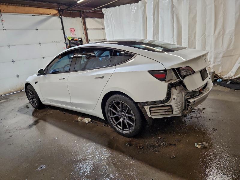 Фото 2 - TESLA MODEL 3