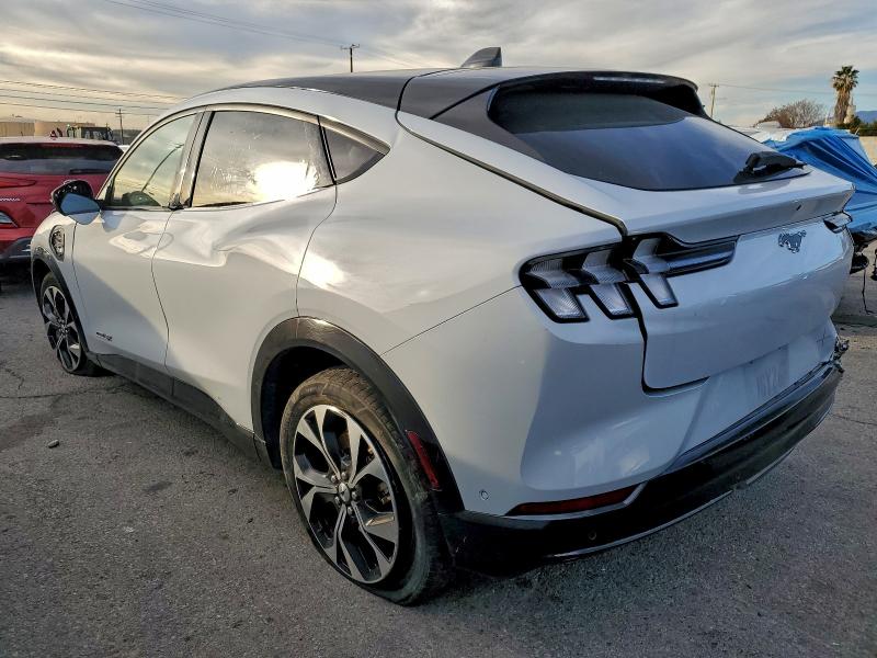 Фото 2 - FORD MUSTANG
