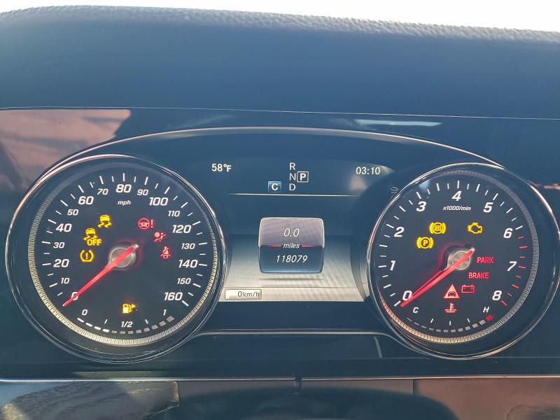 Фото 9 - MERCEDES-BENZ E-CLASS