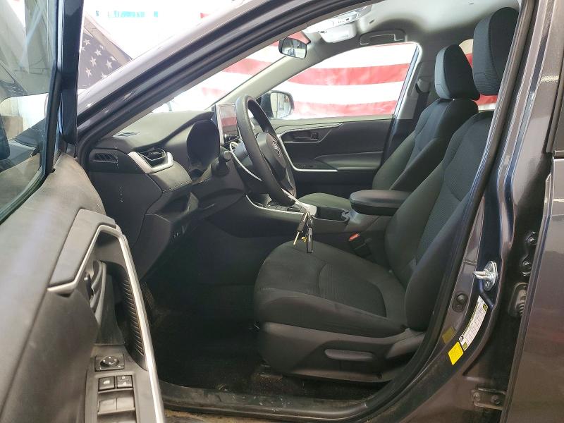 Фото 7 - TOYOTA RAV4