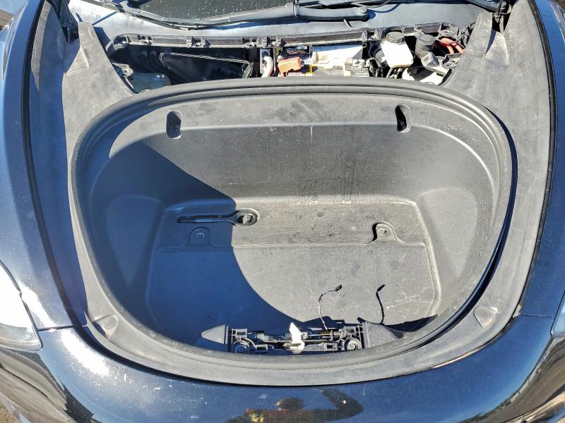 Фото 11 - TESLA MODEL 3