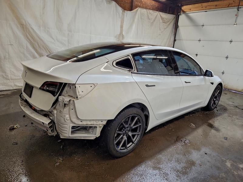 Фото 3 - TESLA MODEL 3