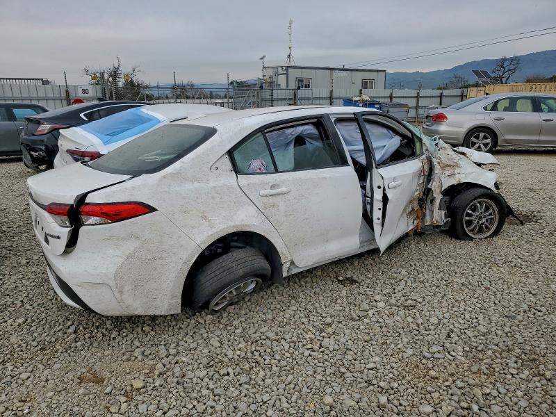 Фото 3 - TOYOTA COROLLA