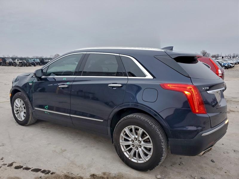 Фото 2 - CADILLAC XT5