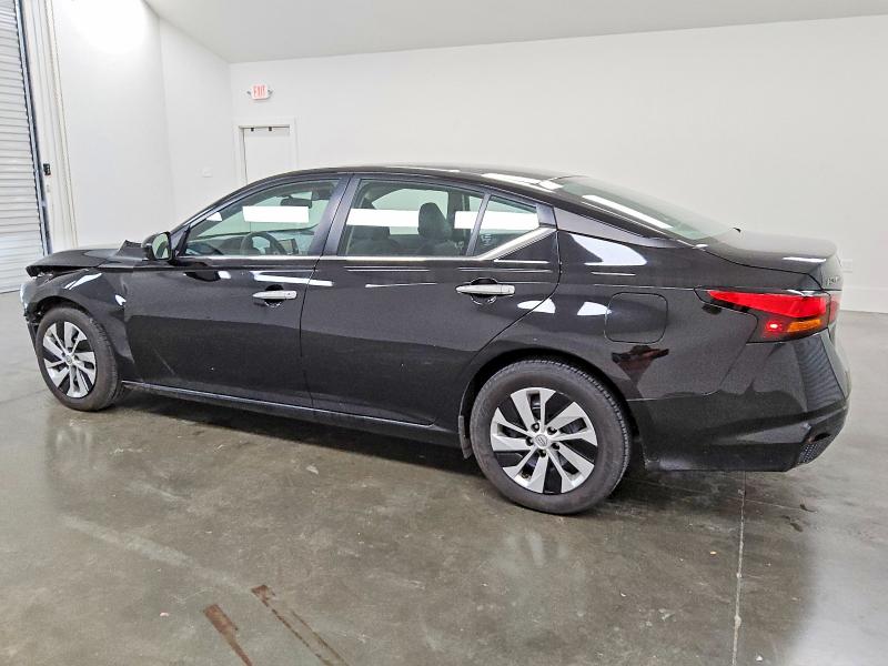 Фото 2 - NISSAN ALTIMA