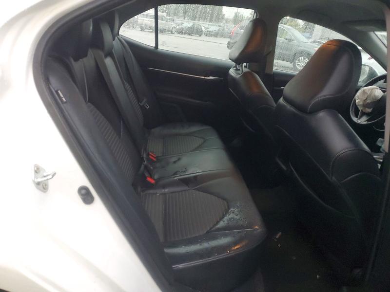 Фото 10 - TOYOTA CAMRY