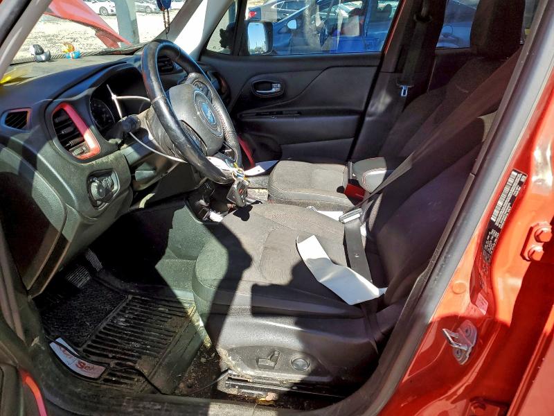 Фото 7 - JEEP RENEGADE