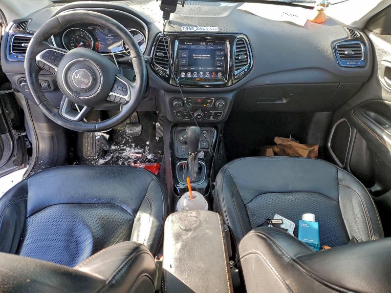 Фото 8 - JEEP COMPASS