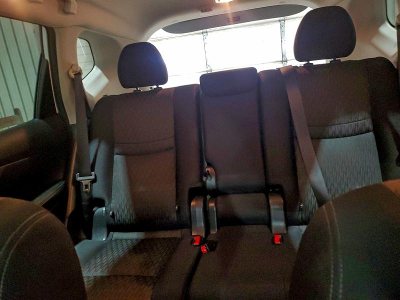 Фото 10 - NISSAN ROGUE