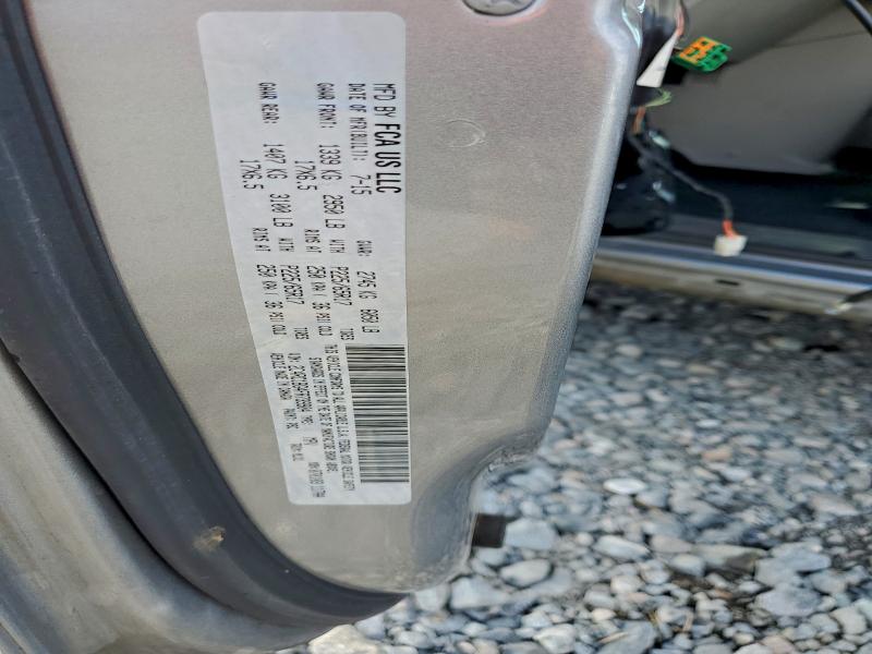 Фото 14 - CHRYSLER MINIVAN