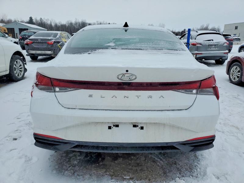 Фото 6 - HYUNDAI ELANTRA