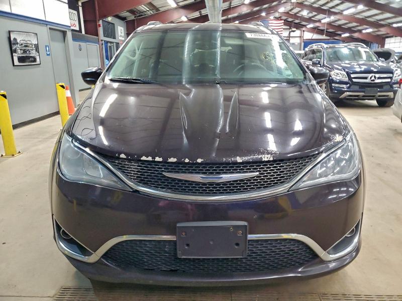 Фото 5 - CHRYSLER PACIFICA