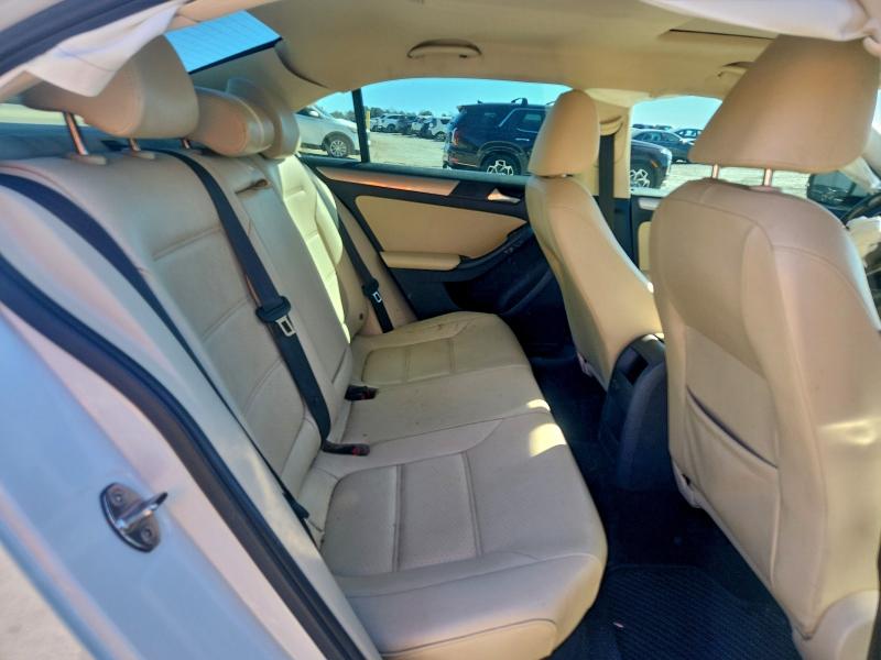 Фото 10 - VOLKSWAGEN JETTA