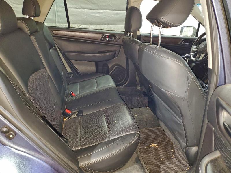 Фото 10 - SUBARU OUTBACK